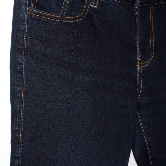 Cabi "Bree" Dark Wash Skinny Jeans - Picture 10 of 16